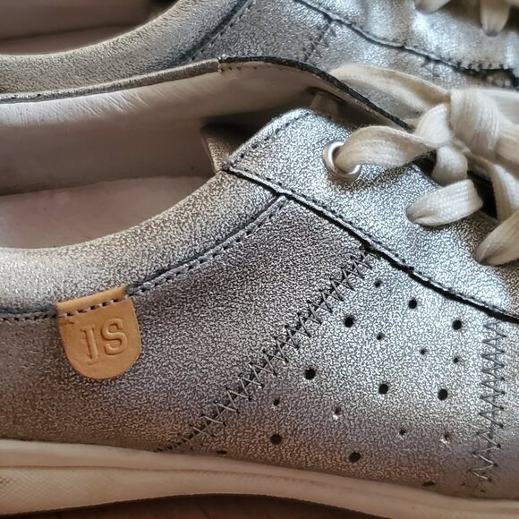 Josef Seibel Caren 01 Metallic Silver Sneakers Orthopedic Comfort Sz 6.5 - Picture 2 of 7